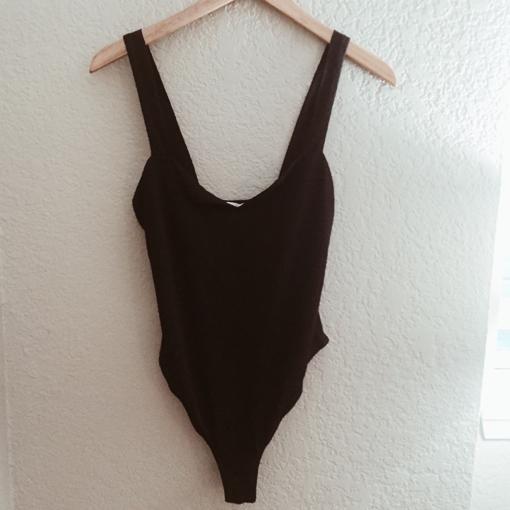 🚨SOLD🚨Black bodysuit